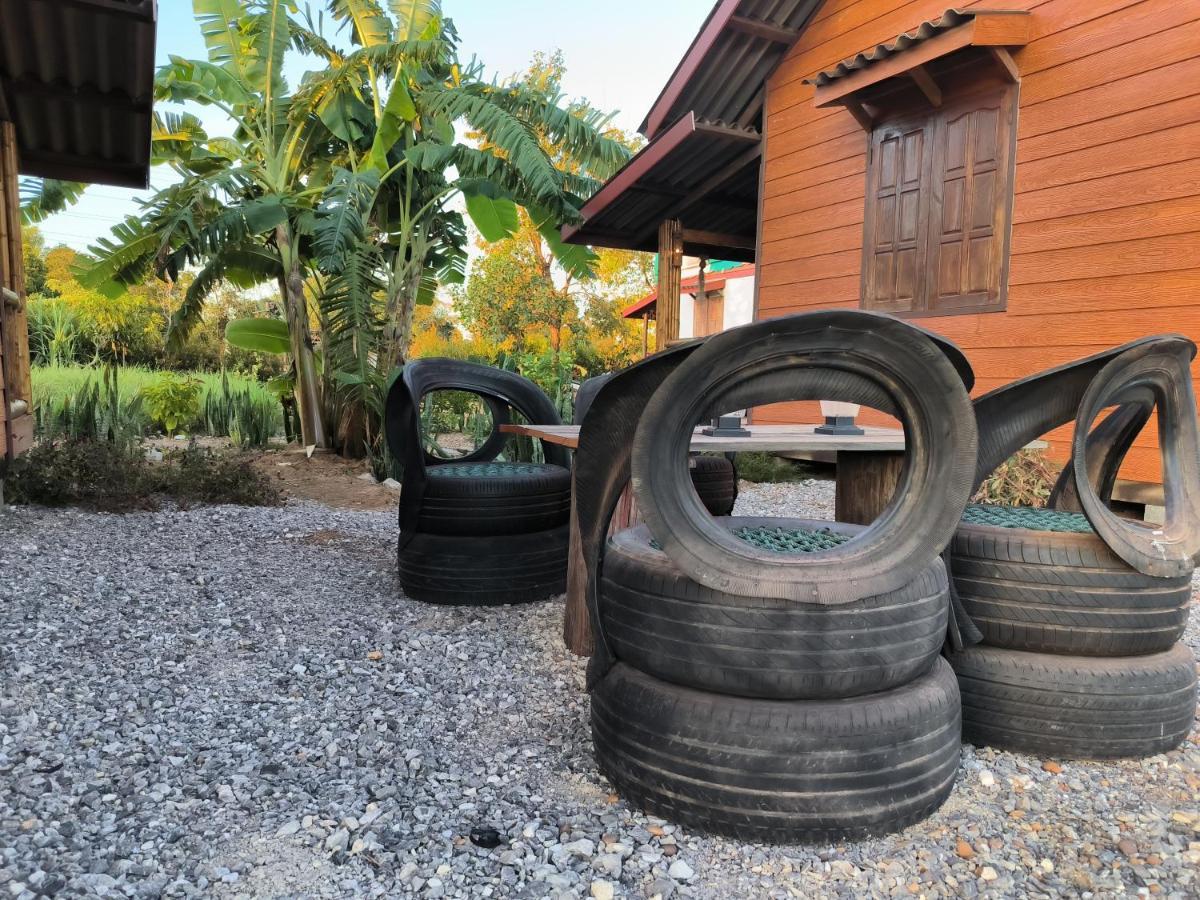 Nana Bungalows Ban Tan Exterior foto