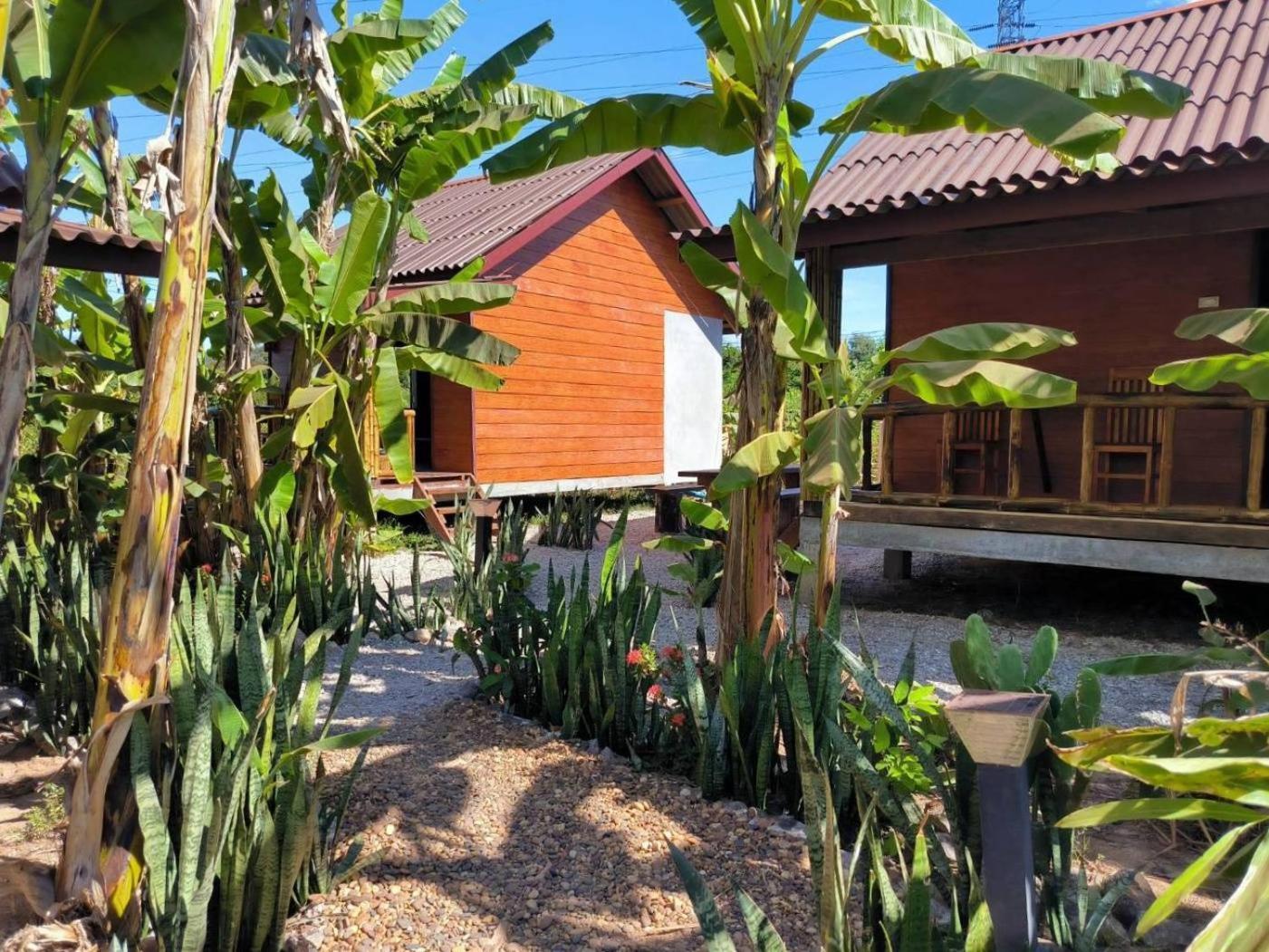 Nana Bungalows Ban Tan Habitación foto