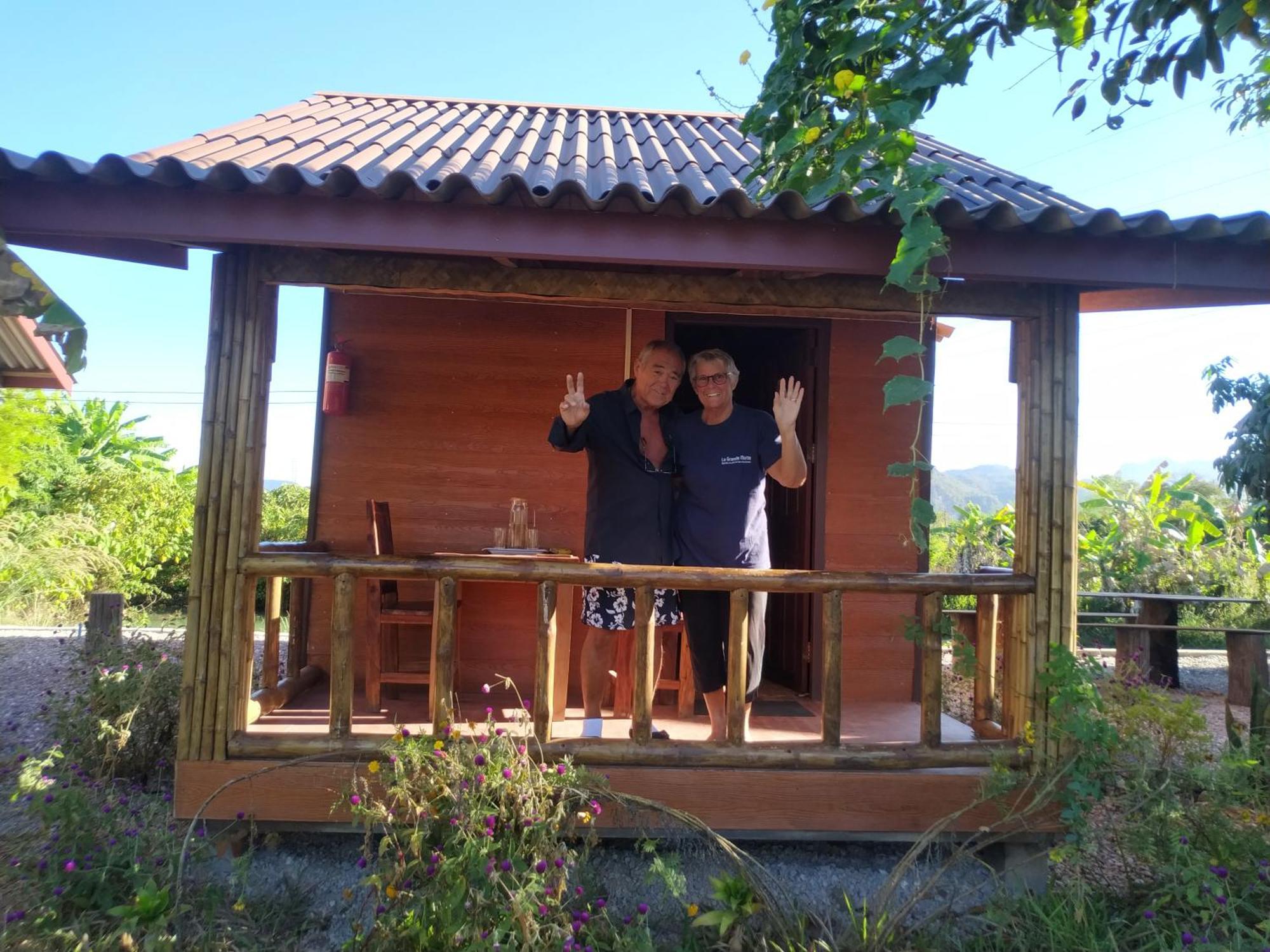 Nana Bungalows Ban Tan Habitación foto